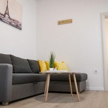 Peaceful & Sunny Apartments โตรกีร์ ภายนอก รูปภาพ